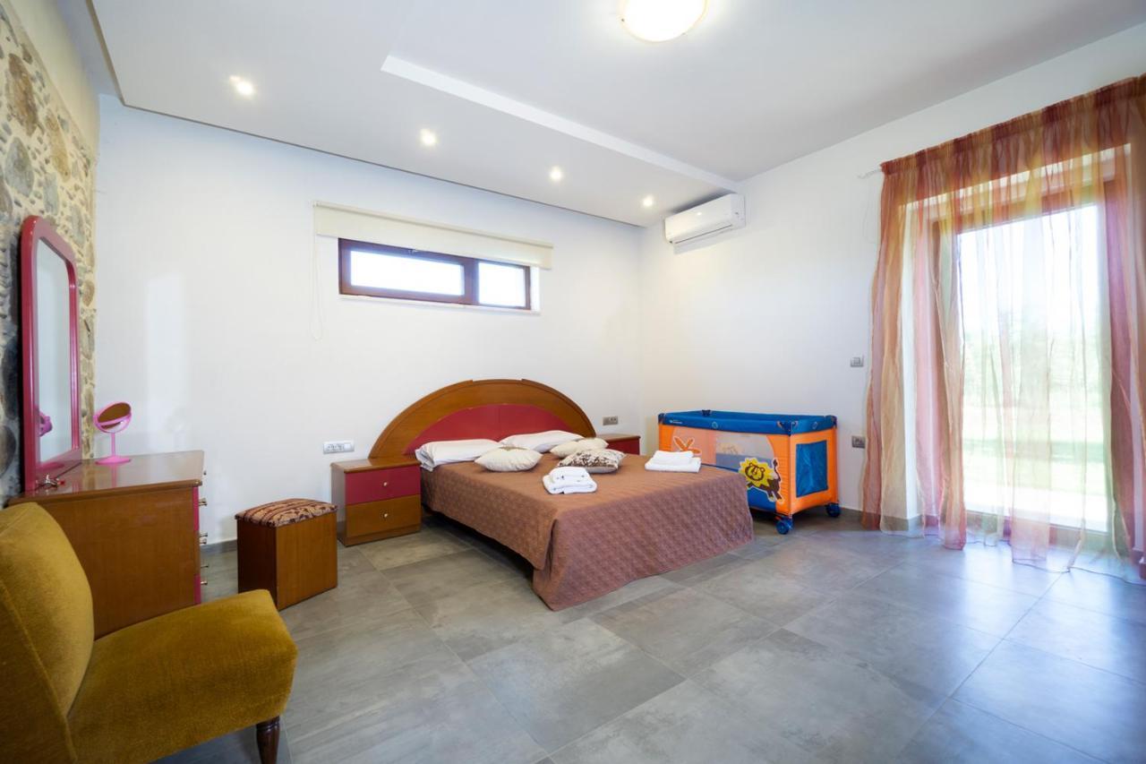 Iridanos Villa Kíssamos Екстериор снимка